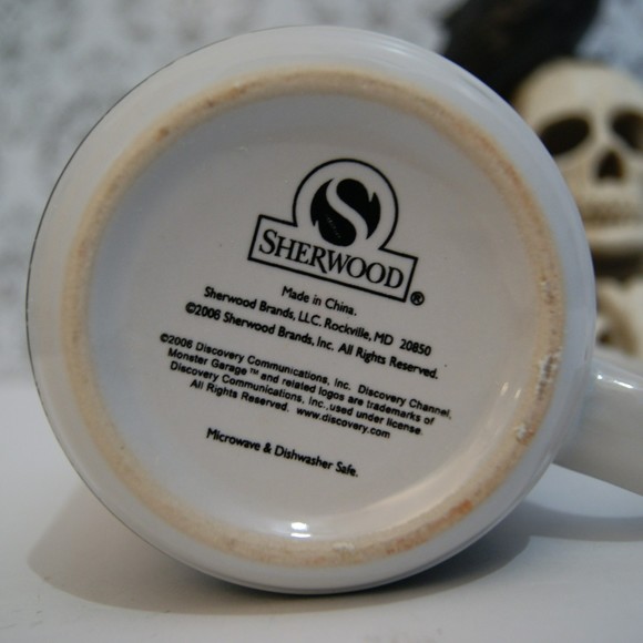 '06 Monster Garage Mug Cup The Discovery Channel Heart Microwave Dishwasher Safe - Picture 5 of 5